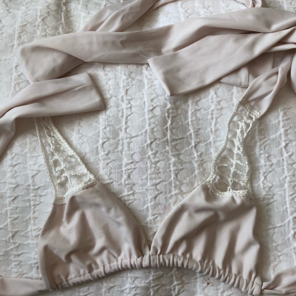 Acacia top